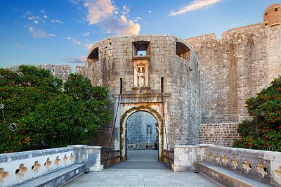 Фото достопримечательности: Ворота Пиле в Дубровнике