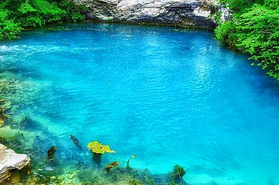 Фото достопримечательности: Голубое озеро в Пицунде