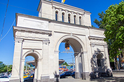 Фото достопримечательности: Тифлисские ворота в Ставрополе
