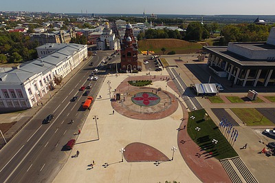 Фото достопримечательности: Театральная площадь во Владимире
