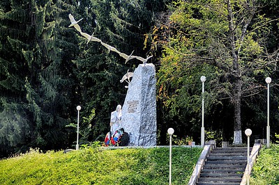 Фото достопримечательности: Памятник братьям Газдановым во Владикавказе