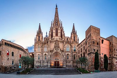 Фото достопримечательности: Кафедральный собор в Барселоне