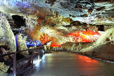 Фото достопримечательности: Пещера Прометея в Батуми