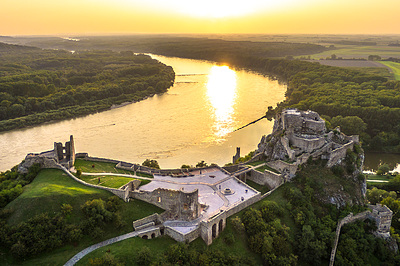 Фото достопримечательности: Замок Девин в Братиславе