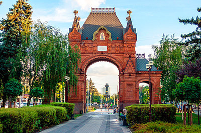 Фото достопримечательности: Триумфальная арка в Краснодаре