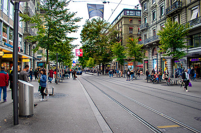 Фото достопримечательности: Торговая улица Банхофштрассе в Цюрихе