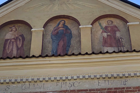 Боковой фасад костёла Вознесения Девы Марии — на — песках | Вильнюс