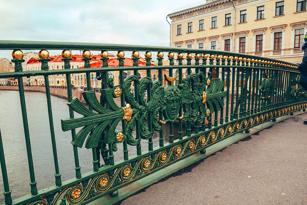 Декоративное украшение Тройного моста | Санкт-Петербург