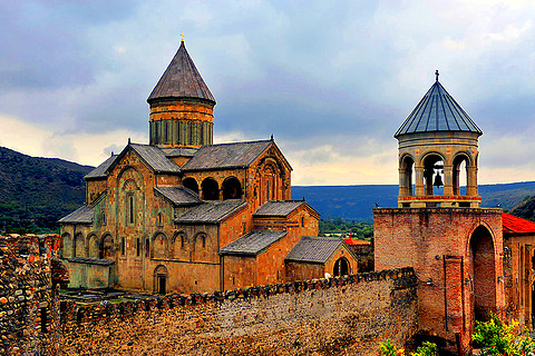 Собор Светицховели XI в. с оградой и колокольней | Тбилиси