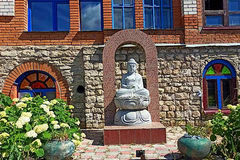 Будда в храме Всех религий | Казань
