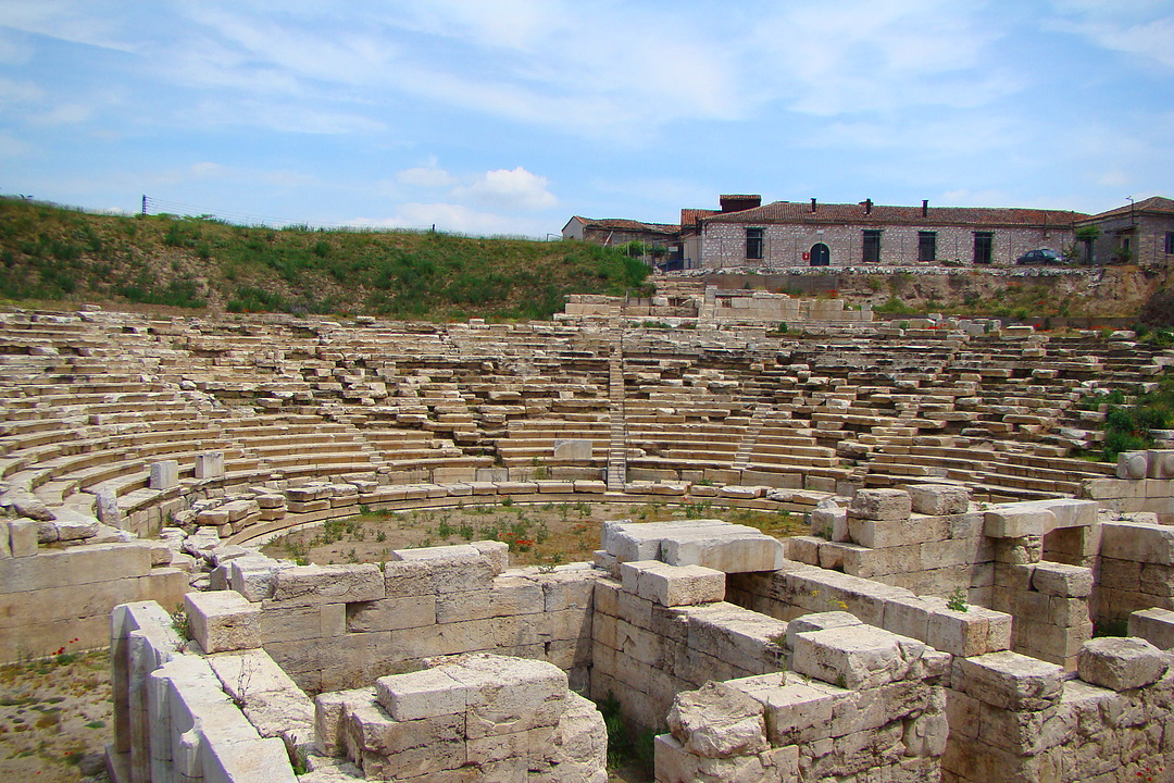 Лариса. Античный греческий театр. 2500 лет, 10 000 мест | Вунена