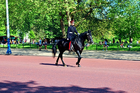 Гвардеец Её Величества, парк Св. Джеймса, Лондон | Лондон